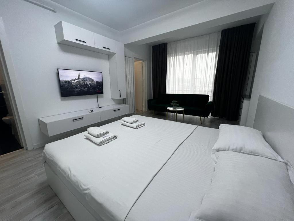 Cozy Accommodation Central City - Яш Екстериор снимка