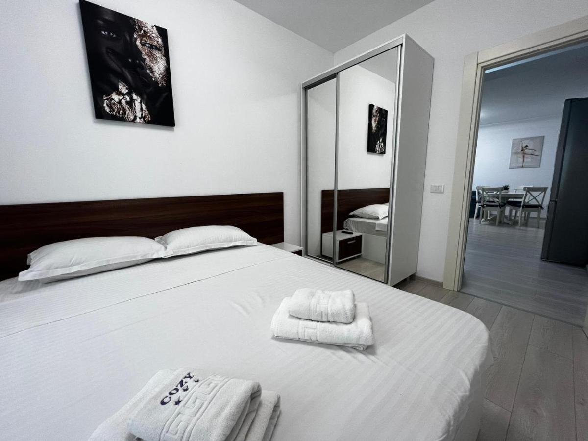 Cozy Accommodation Central City - Яш Екстериор снимка