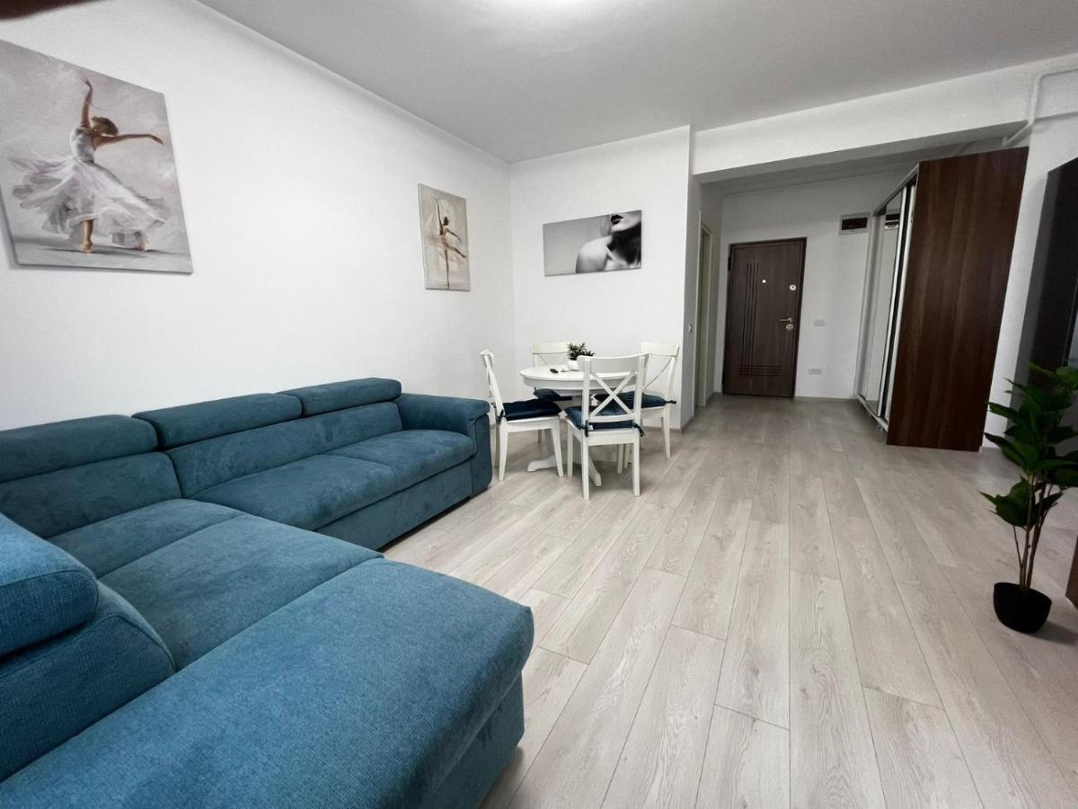 Cozy Accommodation Central City - Яш Екстериор снимка